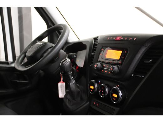 Iveco Daily 35S14V 2.3 L2H2 AIRCO CRUISE CONTROL EURO 6 ActivLease financial lease