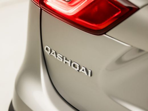 Nissan QASHQAI 1.2 N-Connecta Sport Automaat (PANORAMADAK, NAVIGATIE, CLIMATE, TREKHAAK, 360 CAMERA, SPORTSTOELE... ActivLease financial lease