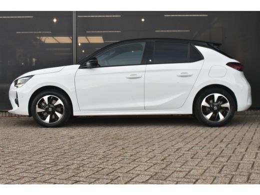 Opel Corsa-e GS Line 50 kWh 3 Fase 91%SOH! | Premium Pakket | Navigatie | Achteruitrijcamera | Keyless-Entry |... ActivLease financial lease