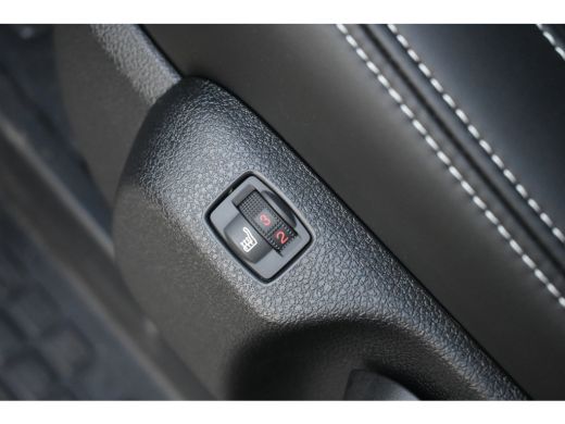 Opel Vivaro-e L3 75 kWh 3 Fase STX | Navigatie | Sportpakket | Vol-Leder | Betimmering | Achteruitrijcamera | !! ActivLease financial lease