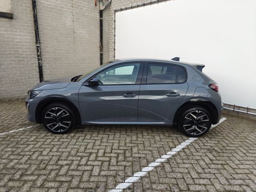 Peugeot 208 GT | Armsteunen op de voorportieren bekleed met kunstleder met groen sierstiksel (GT-Line) | Clim... ActivLease financial lease