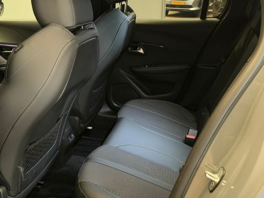 Peugeot 208 Hybrid 100 e-DCS6 GT Clima | Cruise | Apple Carplay/Android Auto | 17'' LMV | | Achteruitrijcamer... ActivLease financial lease