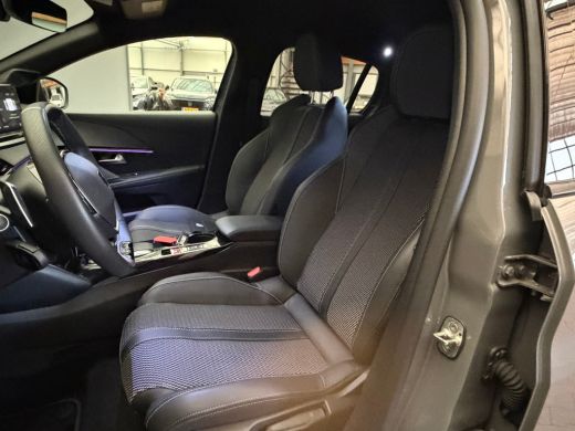 Peugeot 208 Hybrid 100 e-DCS6 GT Clima | Cruise | Apple Carplay/Android Auto | 17'' LMV | | Achteruitrijcamer... ActivLease financial lease