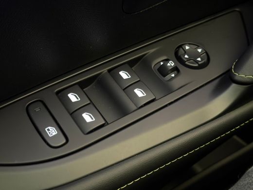 Peugeot 208 Hybrid 100 e-DCS6 GT Clima | Cruise | Apple Carplay/Android Auto | 17'' LMV | | Achteruitrijcamer... ActivLease financial lease