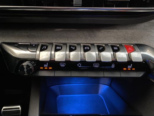 Peugeot 3008 1.6 HYbrid 225 GT | Achterbank in delen neerklapbaar | Achteruitrijcamera | Afwijkende dakkleur ActivLease financial lease