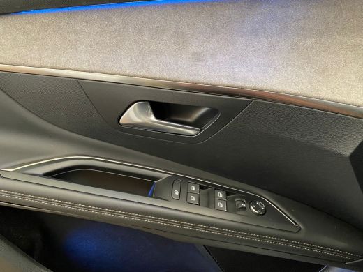 Peugeot 3008 1.6 HYbrid 225 GT | Achterbank in delen neerklapbaar | Achteruitrijcamera | Afwijkende dakkleur ActivLease financial lease