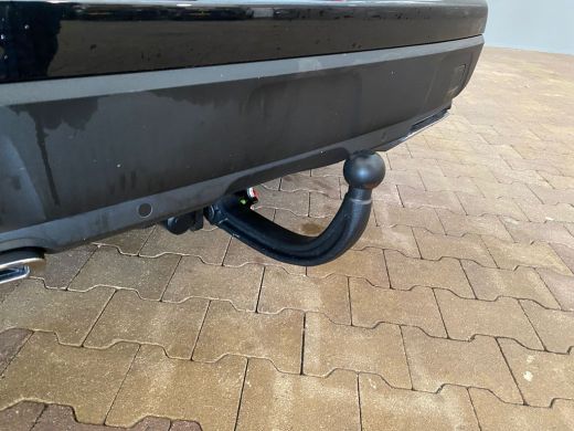 Peugeot 3008 1.6 HYbrid 225 GT | Achterbank in delen neerklapbaar | Achteruitrijcamera | Afwijkende dakkleur ActivLease financial lease