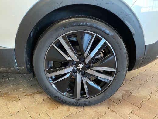 Peugeot 3008 1.6 HYbrid 225 GT | Achterbank in delen neerklapbaar | Achteruitrijcamera | Afwijkende dakkleur ActivLease financial lease