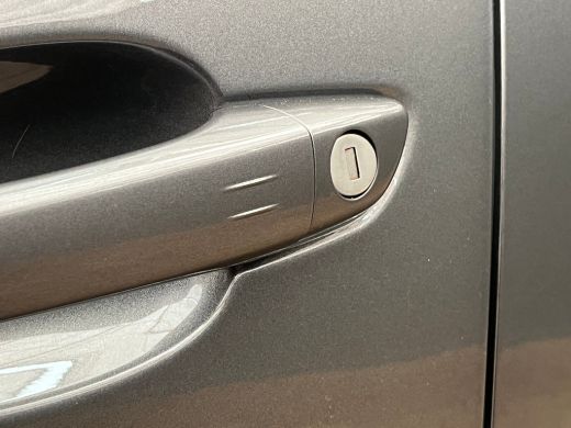 Peugeot 3008 1.6 HYbrid 225 GT | Achteruitrijcamera | Apple Carplay/Android Auto|telefoonintegratie premium | ... ActivLease financial lease