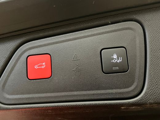 Peugeot 3008 1.6 HYbrid 225 GT | Navigatiesysteem full map | Volledig digitaal instrumentenpaneel | Voorstoel(... ActivLease financial lease