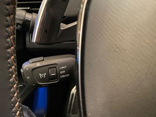 Peugeot 3008 1.6 HYbrid 225 GT Trekhaak | Adaptieve Cruise | Stoelverwarming | Navigatie | Camera | Elec.Klep ... ActivLease financial lease