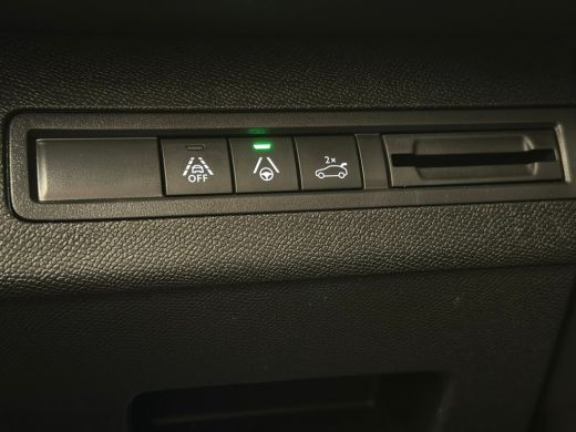 Peugeot 5008 1.2 Hybrid GT Black Pack | Pano | Elek. Klep | Navigatie | Stoelverwarming | Carplay | 7 Zits! | ... ActivLease financial lease