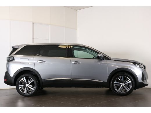 Peugeot 5008 1.2 PureTech 130PK EAT8 Blue Lease Allure | Navi | Clima | Adaptive Cruise | Camera | Parkeersens... ActivLease financial lease