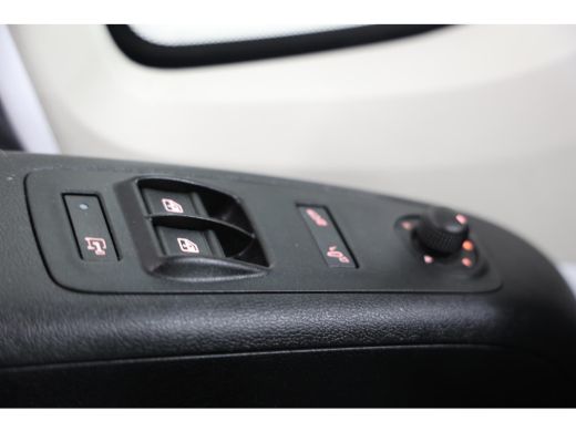 Peugeot Boxer 2.2 BlueHDi 140PK L4H3 ActivLease financial lease