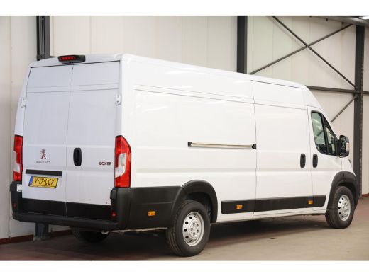 Peugeot Boxer 435 2.2 BlueHDi 140PK L4H2 ActivLease financial lease