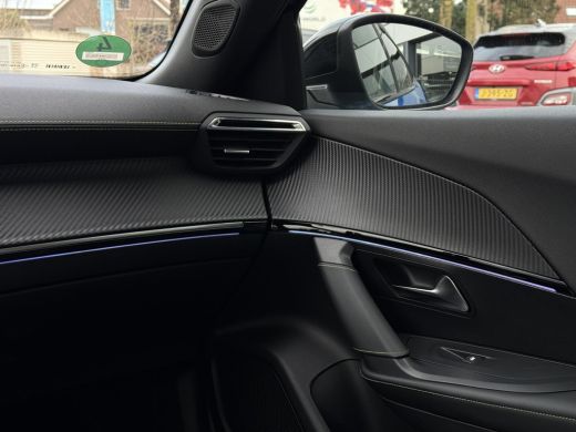 Peugeot e-2008 EV GT Pack 50 kWh | 3D Cockpit | Camera | Panorama | Sfeer Verlichting | ActivLease financial lease