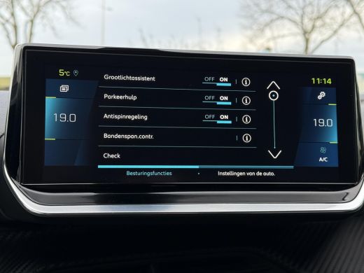 Peugeot e-2008 EV GT Pack 50 kWh | 3D Cockpit | Camera | Panorama | Sfeer Verlichting | ActivLease financial lease