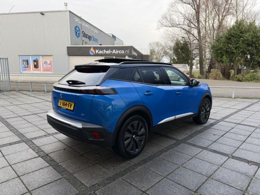 Peugeot e-2008 EV GT Pack 50 kWh | 3D Cockpit | Camera | Panorama | Sfeer Verlichting | ActivLease financial lease