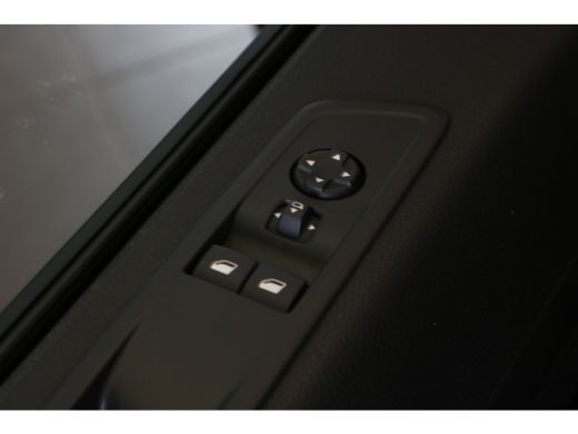 Peugeot Expert 2.0 BlueHDi 145 L2 Sport | Navi | Betimmering | Parkeersensoren achter | Airco | Cruise control | ActivLease financial lease