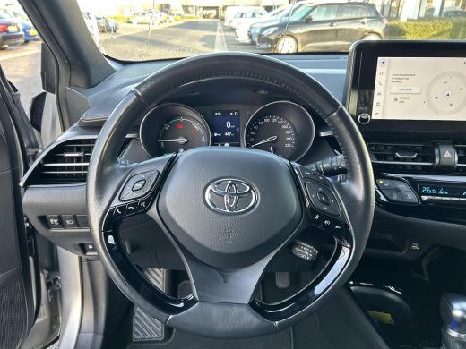 Toyota C-HR 1.8 Hybrid Executive ActivLease financial lease