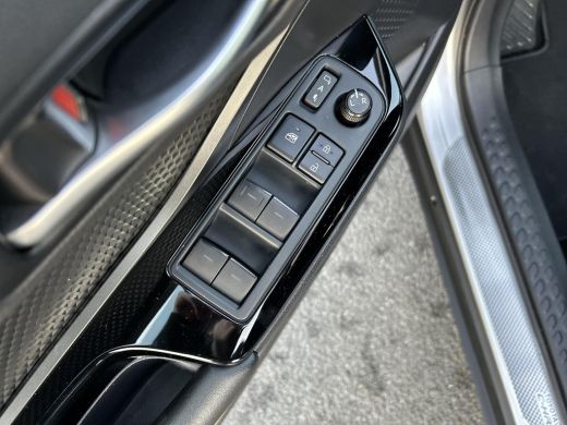 Toyota C-HR 1.8 Hybrid Executive ActivLease financial lease