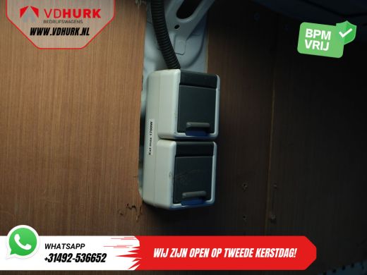 Volkswagen Crafter 2.0 TDI 180 pk L3H3 270Gr. Deuren/ Gev. Stoel/ Imperiaal/ Standkachel/ Carplay/ Cruise/ Trekhaak ActivLease financial lease