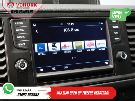 Volkswagen Crafter 2.0 TDI 180 pk L3H3 270Gr. Deuren/ Gev. Stoel/ Imperiaal/ Standkachel/ Carplay/ Cruise/ Trekhaak ActivLease financial lease