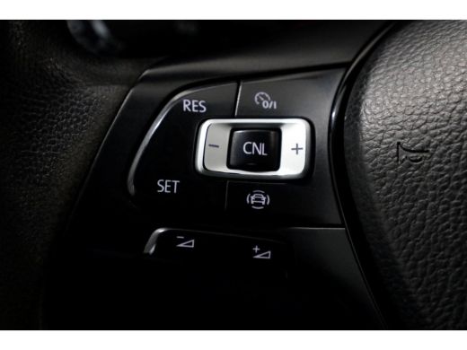 Volkswagen Crafter 35 2.0 TDI 177pk RWD L3H3 (L2H2) Airco/Camera Trekhaak 3500kg 09-2020 ActivLease financial lease