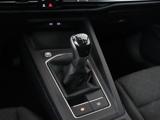 Volkswagen Golf 1.0 TSI Life | Carplay | Navigatie | Adaptive cruise | Sfeerverlichting | Full LED | Climate cont... ActivLease financial lease