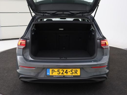 Volkswagen Golf 1.0 TSI Life | Carplay | Navigatie | Adaptive cruise | Sfeerverlichting | Full LED | Climate cont... ActivLease financial lease