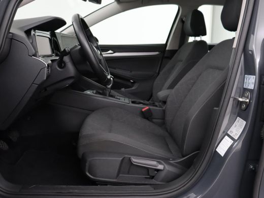 Volkswagen Golf 1.0 TSI Life | Carplay | Navigatie | Adaptive cruise | Sfeerverlichting | Full LED | Climate cont... ActivLease financial lease