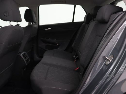 Volkswagen Golf 1.0 TSI Life | Carplay | Navigatie | Adaptive cruise | Sfeerverlichting | Full LED | Climate cont... ActivLease financial lease