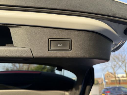 Volkswagen ID.4 Max 77 kWh | Warmtepomp | Panorama | IQ-Light | 360 Camera | ActivLease financial lease