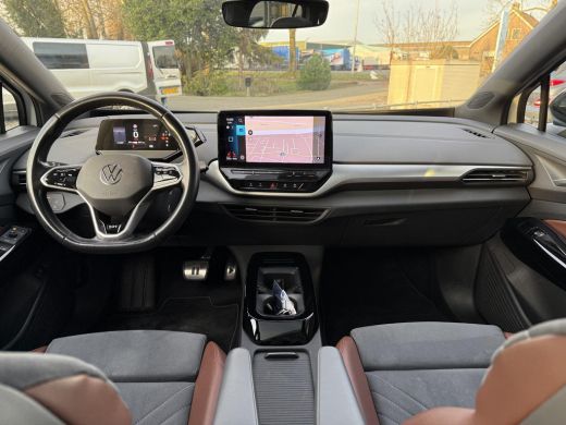 Volkswagen ID.4 Max 77 kWh | Warmtepomp | Panorama | IQ-Light | 360 Camera | ActivLease financial lease