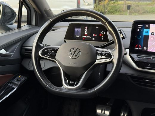 Volkswagen ID.4 Max 77 kWh | Warmtepomp | Panorama | IQ-Light | 360 Camera | ActivLease financial lease