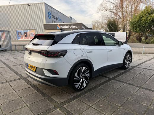 Volkswagen ID.4 Max 77 kWh | Warmtepomp | Panorama | IQ-Light | 360 Camera | ActivLease financial lease