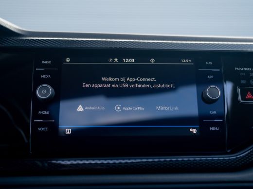 Volkswagen Taigo 1.0 TSI Life Business | Panodak | IQ Light | Keyless | Prijs Rijklaar!! ActivLease financial lease