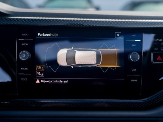 Volkswagen Taigo 1.0 TSI Life Business | Panodak | IQ Light | Keyless | Prijs Rijklaar!! ActivLease financial lease