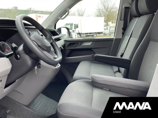 Volkswagen Transporter 2.0TDI L2H1 110PK Cruise control Bijrijdersbank ActivLease financial lease