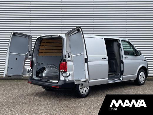 Volkswagen Transporter 2.0TDI L2H1 110PK Cruise control Bijrijdersbank ActivLease financial lease