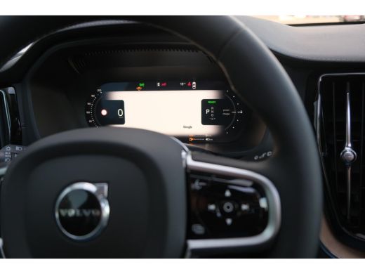 Volvo  XC60 2.0 T6 Plug-in hybrid AWD Ultra Bright | 20'' Lichtmetalen velgen | Harmann Kardon | Panorama dak... ActivLease financial lease