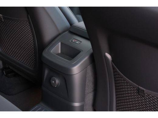 Volvo  XC60 2.0 T6 Plug-in hybrid AWD Ultra Bright | 20'' Lichtmetalen velgen | Harmann Kardon | Panorama dak... ActivLease financial lease