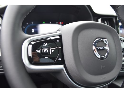 Volvo  XC60 T6 Plus Black Edition | Zitverhoger Achter | BLIS | Verwarmbare Voorstoelen + Stuurwiel | ActivLease financial lease