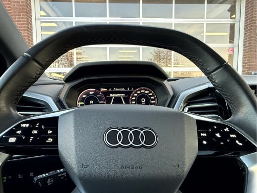 Audi Q4 e-tron 35 Advanced edition SOH 92%, Camera, Sonos Audio, Stoelverwarming, Adap. Cruise ActivLease financial lease