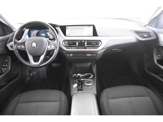 BMW 2 Serie 218i Grand Coup&eacute; *1ste Eigenaar*Navigatie*Carplay*DAB* ActivLease financial lease