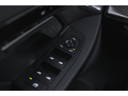 BMW 5 Serie 520i M Sport Automaat / Panoramadak / Trekhaak / Adaptief onderstel professional / Stoelventilati... ActivLease financial lease