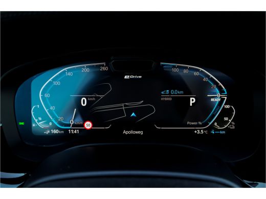 BMW 5 Serie 545e xDrive Individual Soft Close / M-zetels / Leder dashboard / ActivLease financial lease