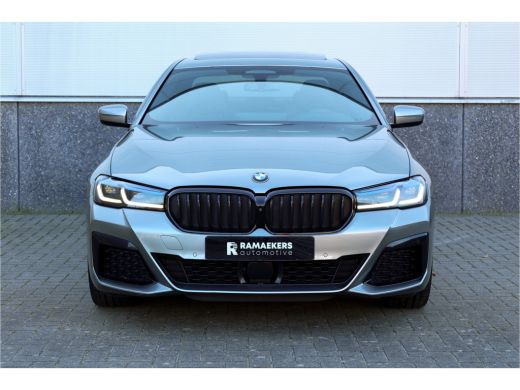 BMW 5 Serie 545e xDrive Individual Soft Close / M-zetels / Leder dashboard / ActivLease financial lease