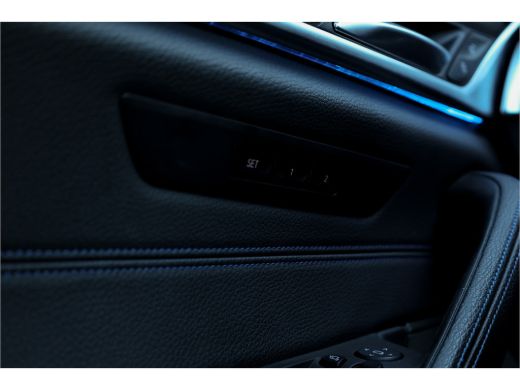 BMW 5 Serie 545e xDrive Individual Soft Close / M-zetels / Leder dashboard / ActivLease financial lease