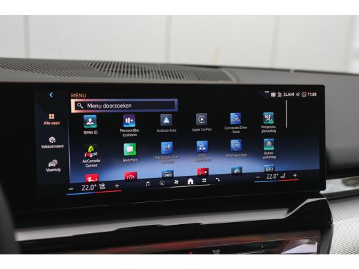 BMW i5 eDrive40 M Sport / Panoramadak / Trekhaak / Stoelventilatie / Parking Assistant Professional / St... ActivLease financial lease